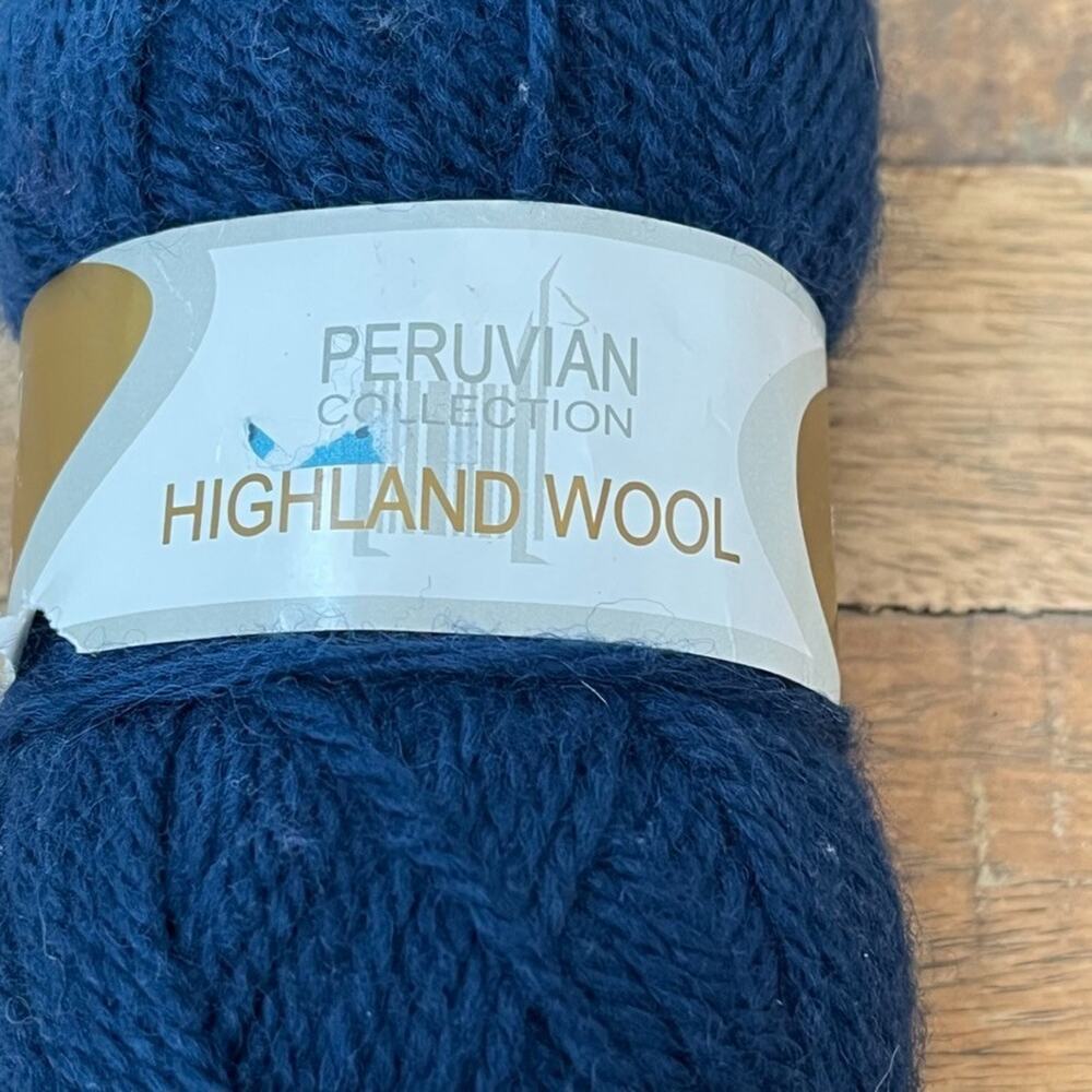 Elann Collection Peruvian Collection Highland Wool Yarn Blue 50g 109 Yards - Picture 2 of 7